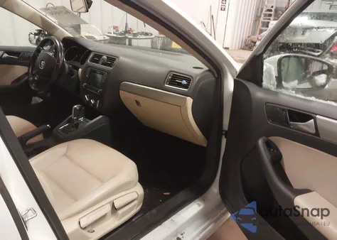 2017 Volkswagen Jetta 1.4T Se from USA, damaged, VIN 3VWDB7AJ7HM294174